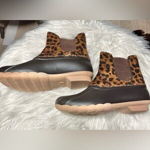 Outwoods Leopard print boots